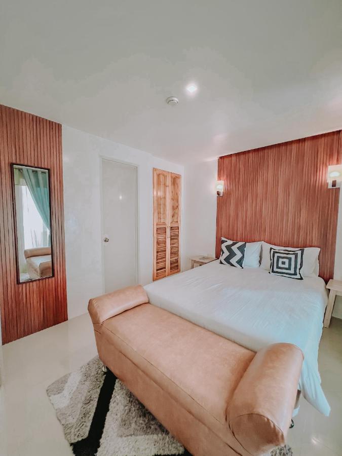 A Villas Resort & Restaurant Zamboanguita  Екстер'єр фото