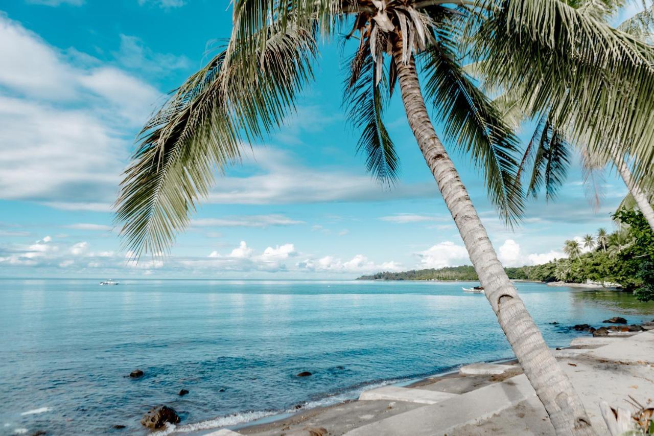A Villas Resort & Restaurant Zamboanguita  Екстер'єр фото